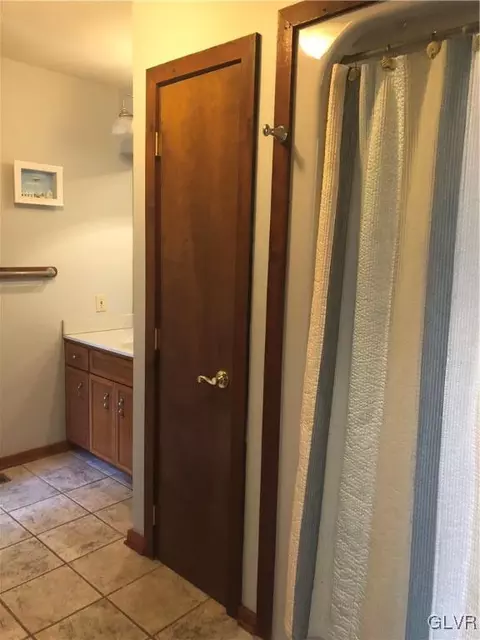 7108 Arrowhead Rd, Bath, PA 18014 photo 38