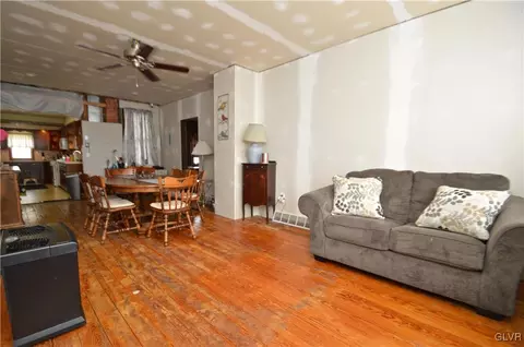 327 E Wall St, Bethlehem, PA 18018 photo 6