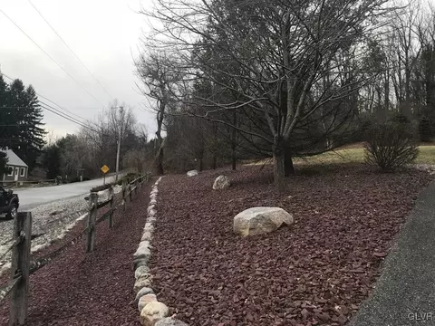 2324 W Best Rd, Moore Twp, PA 18014 photo 3