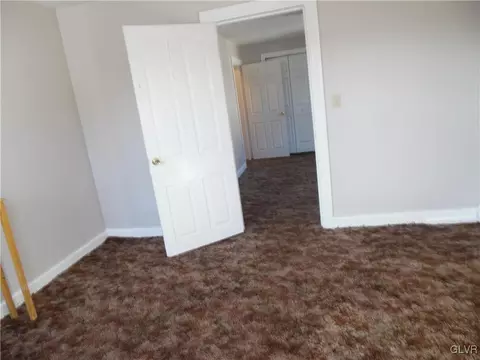 223 E Raspberry, Bethlehem, PA 18018 photo 16