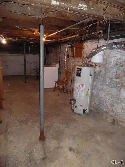 223 E Raspberry, Bethlehem, PA 18018 photo 12