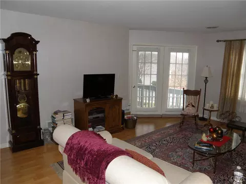 4718 Cheryl Dr, Bethlehem, PA 18017 photo 8