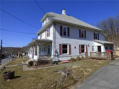 151 Northampton St, Bath, PA 18014 photo 2