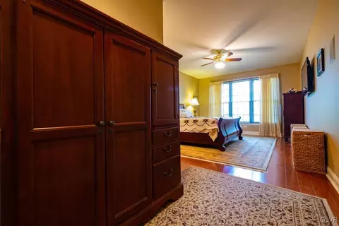 4741 Pinehurst Cir, Bethlehem, PA 18015 photo 10