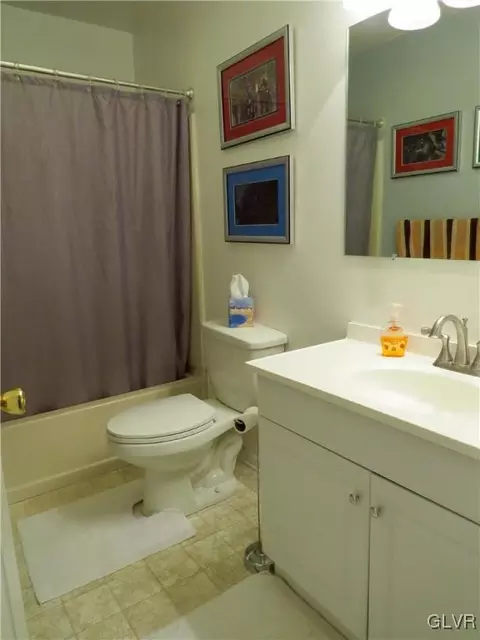 125 Commonwealth Dr, Bethlehem, PA 18020 photo 19