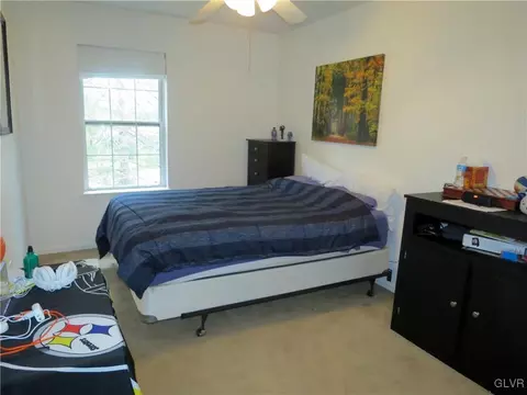 125 Commonwealth Dr, Bethlehem, PA 18020 photo 16