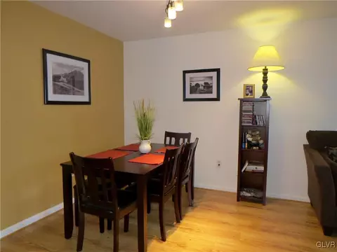 125 Commonwealth Dr, Bethlehem, PA 18020 photo 6