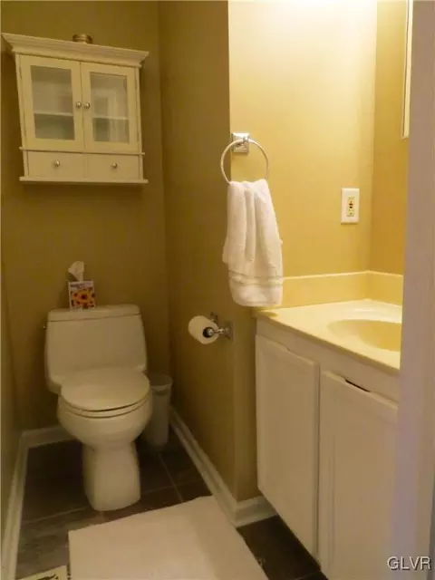 125 Commonwealth Dr, Bethlehem, PA 18020 photo 14