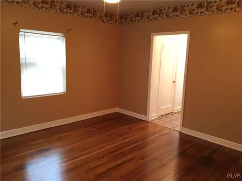 1925 Michael St, Bethlehem, PA 18017 photo 8