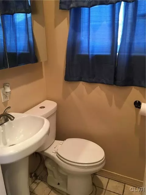 1925 Michael St, Bethlehem, PA 18017 photo 10