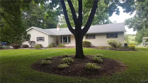 538 Bauer Rd, Bath, PA 18014 photo 1