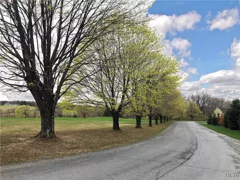 275 S Egg Rd, Bath, PA 18014 photo 25