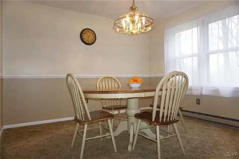 275 S Egg Rd, Bath, PA 18014 photo 7