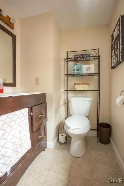 139 Cedar Rd, Hellertown, PA 18055 photo 15