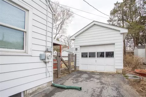 139 Cedar Rd, Hellertown, PA 18055 photo 19