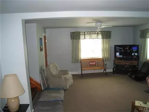 6699 Locust Rd, Bath Borough, PA 18014 photo 18