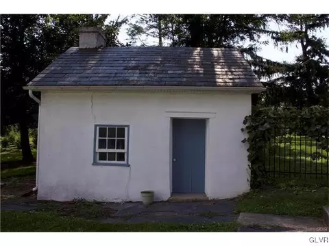 6699 Locust Rd, Bath Borough, PA 18014 photo 31