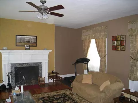 6699 Locust Rd, Bath Borough, PA 18014 photo 15
