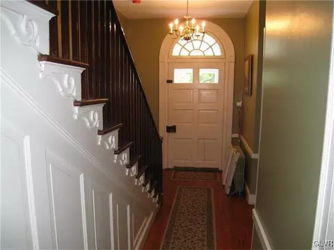 6699 Locust Rd, Bath Borough, PA 18014 photo 10