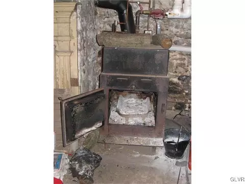 6699 Locust Rd, Bath Borough, PA 18014 photo 39