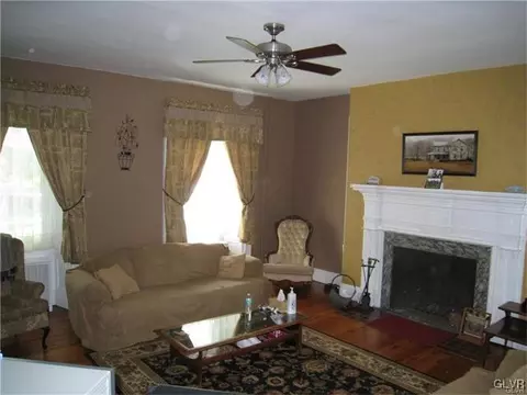 6699 Locust Rd, Bath Borough, PA 18014 photo 14