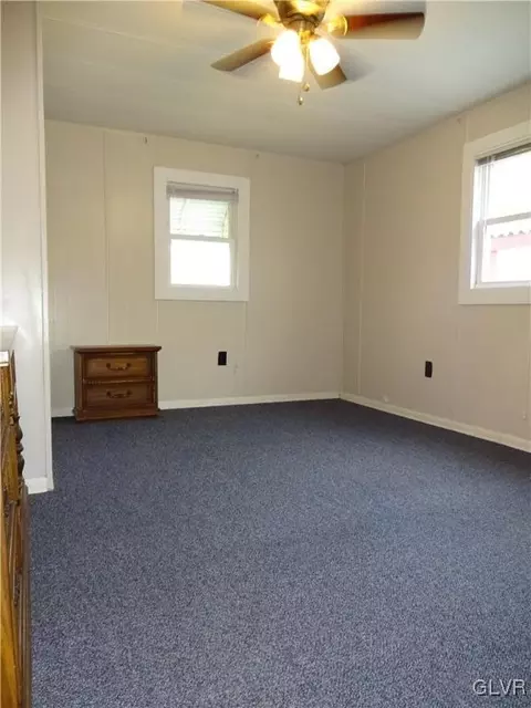 10 Brookside Dr, Bath, PA 18014 photo 28