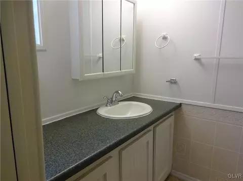 10 Brookside Dr, Bath, PA 18014 photo 31