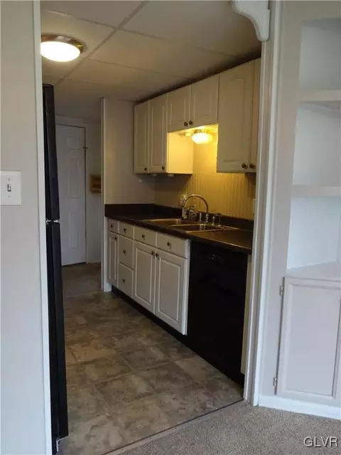 10 Brookside Dr, Bath, PA 18014 photo 10