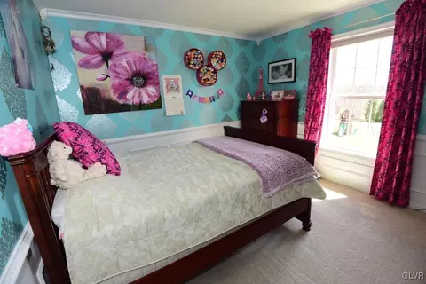 202 Eagle View Dr, Bath, PA 18014 photo 25