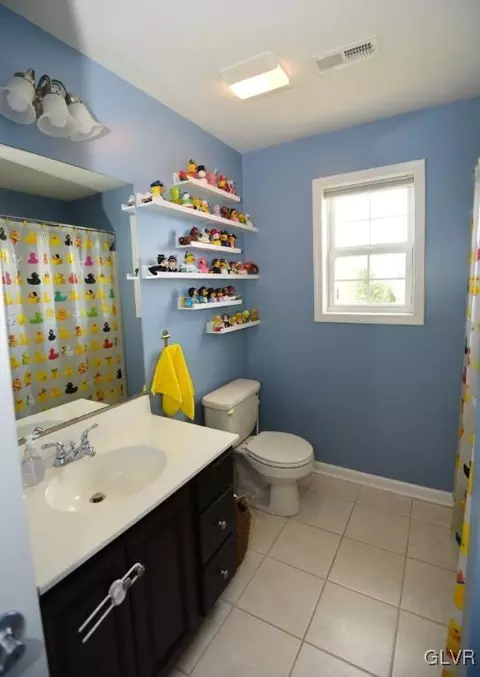 202 Eagle View Dr, Bath, PA 18014 photo 27