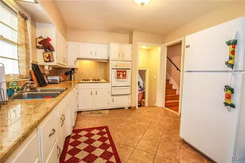 285 E Macada Rd, Bethlehem, PA 18017 photo 11