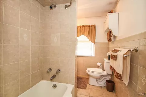 285 E Macada Rd, Bethlehem, PA 18017 photo 14