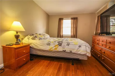 285 E Macada Rd, Bethlehem, PA 18017 photo 15