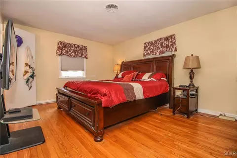 285 E Macada Rd, Bethlehem, PA 18017 photo 12
