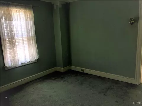323 W Raspberry St, Bethlehem, PA 18018 photo 9