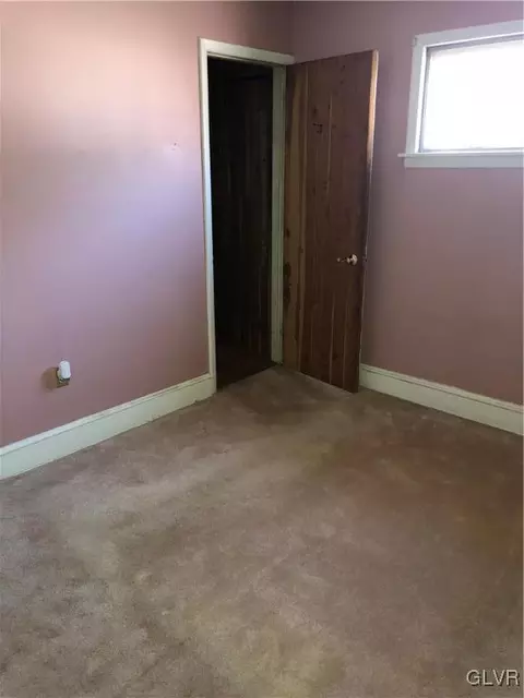 323 W Raspberry St, Bethlehem, PA 18018 photo 7