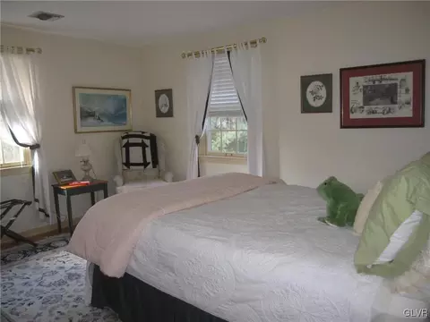 445 E Macada Rd, Bethlehem, PA 18017 photo 30