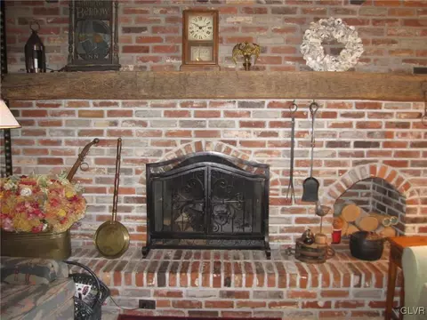 445 E Macada Rd, Bethlehem, PA 18017 photo 15
