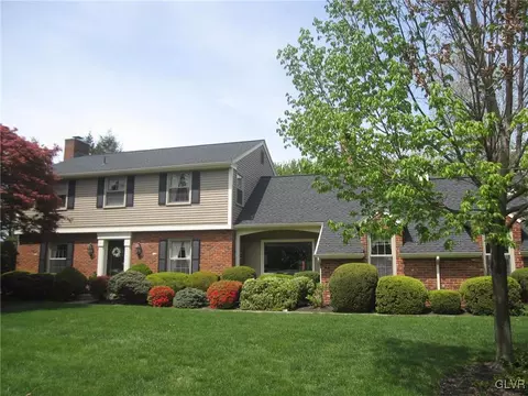 445 E Macada Rd, Bethlehem, PA 18017 photo 1
