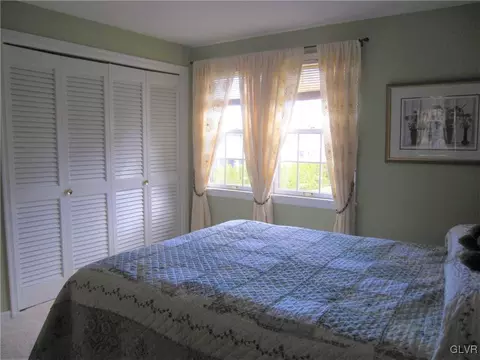 445 E Macada Rd, Bethlehem, PA 18017 photo 26