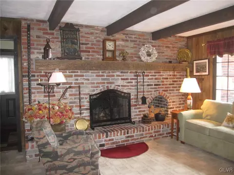 445 E Macada Rd, Bethlehem, PA 18017 photo 14