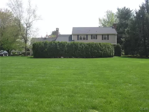 445 E Macada Rd, Bethlehem, PA 18017 photo 39