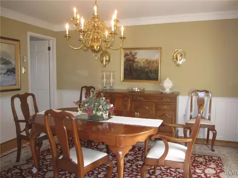 445 E Macada Rd, Bethlehem, PA 18017 photo 8