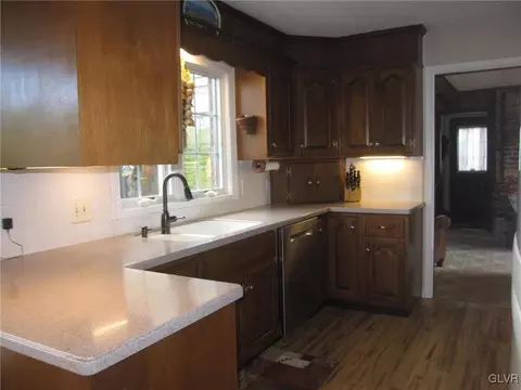 445 E Macada Rd, Bethlehem, PA 18017 photo 11