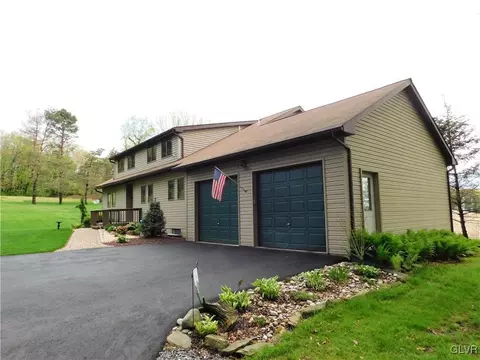 876 Copella Rd, Bath, PA 18014 photo 4