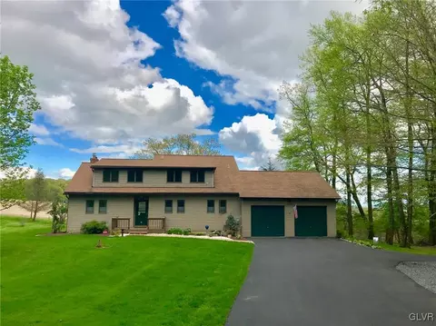 876 Copella Rd, Bath, PA 18014 photo 1