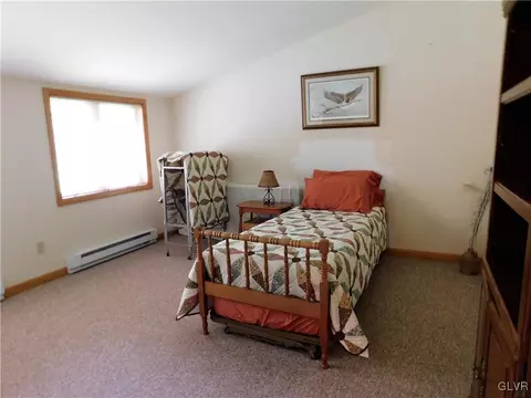 876 Copella Rd, Bath, PA 18014 photo 24