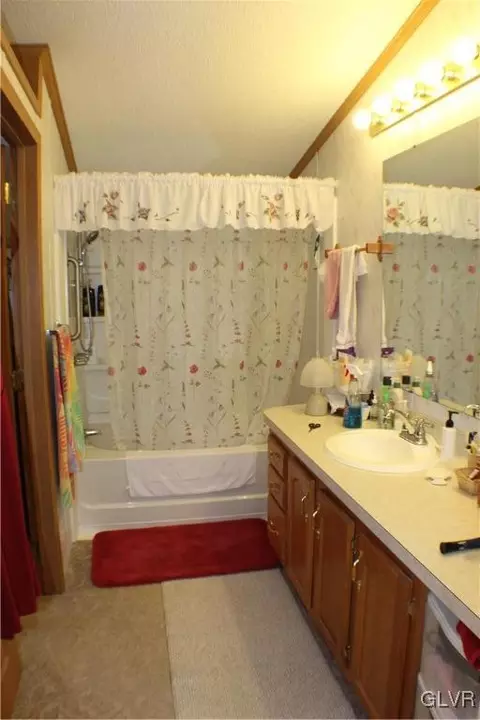 4 Fieldcrest Ct, Moore Twp, PA 18014 photo 26