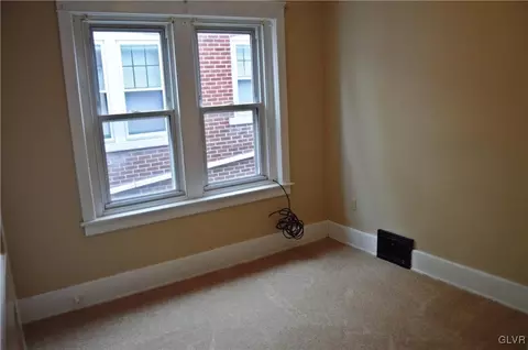 329 E Union Blvd, Bethlehem, PA 18018 photo 17