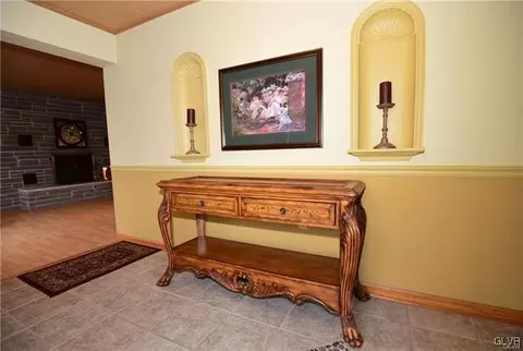 222 Mountain Rd, Bushkill Twp, PA 18091 photo 10